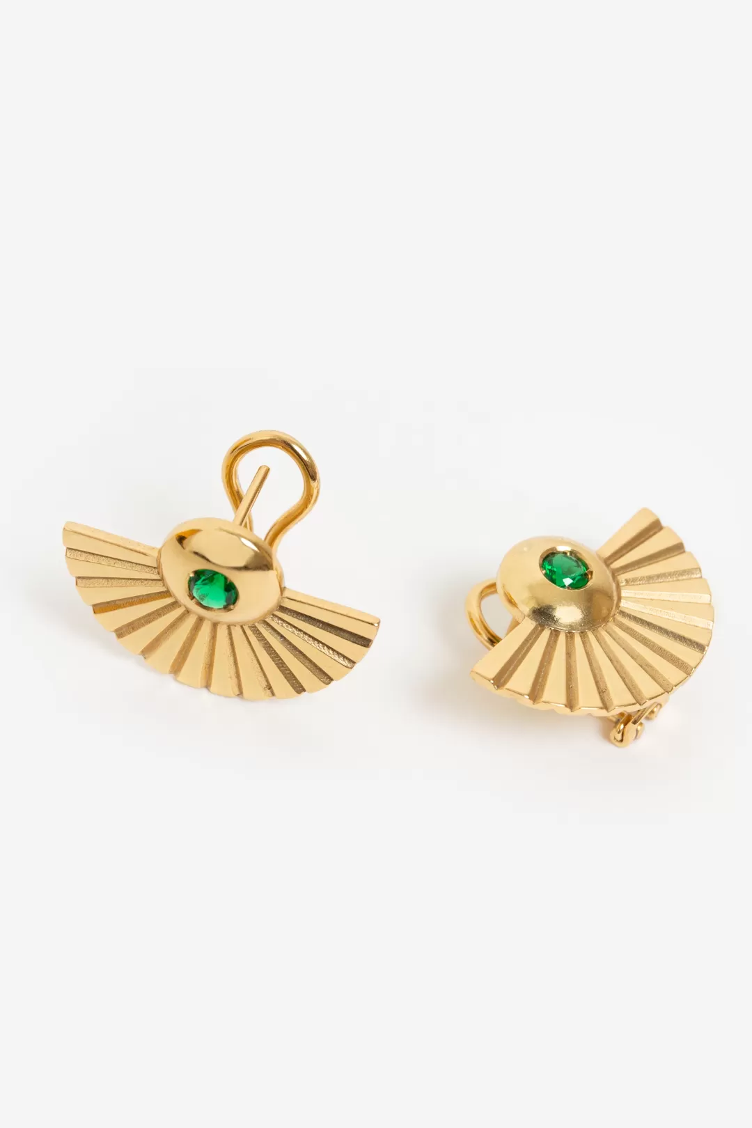 Women Liase Moonshell Earrings